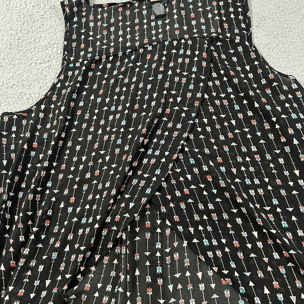 Torrid Shirt Womens 2 Black Arrow Print Sleeveless Sheer Split Back Top - Picture 13 of 15